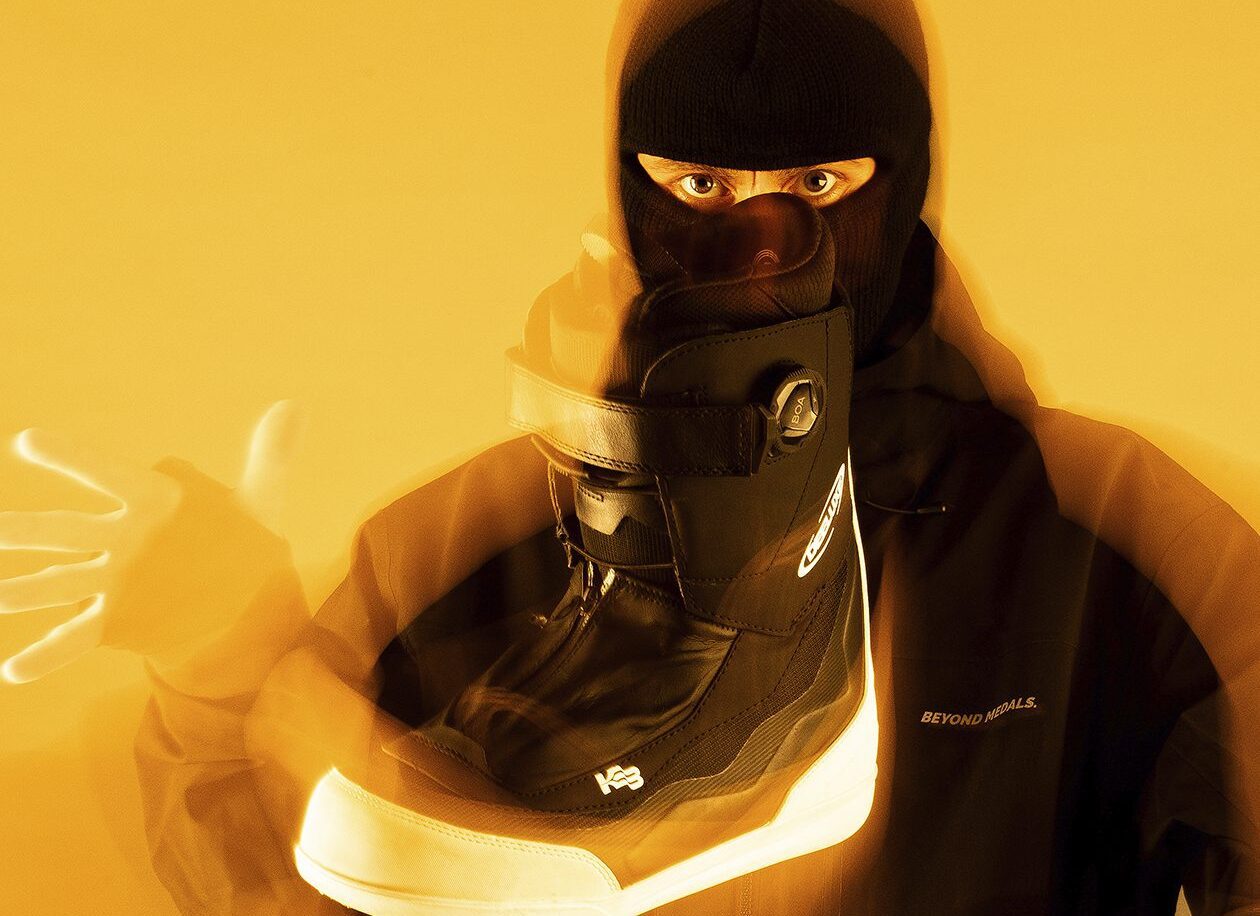 Snowboard International 1 Kevin Backstrom Deeluxe Pro Model Boot Aeris 7 e1734142160284 - Weapon of Choice: Kevin Backstrom