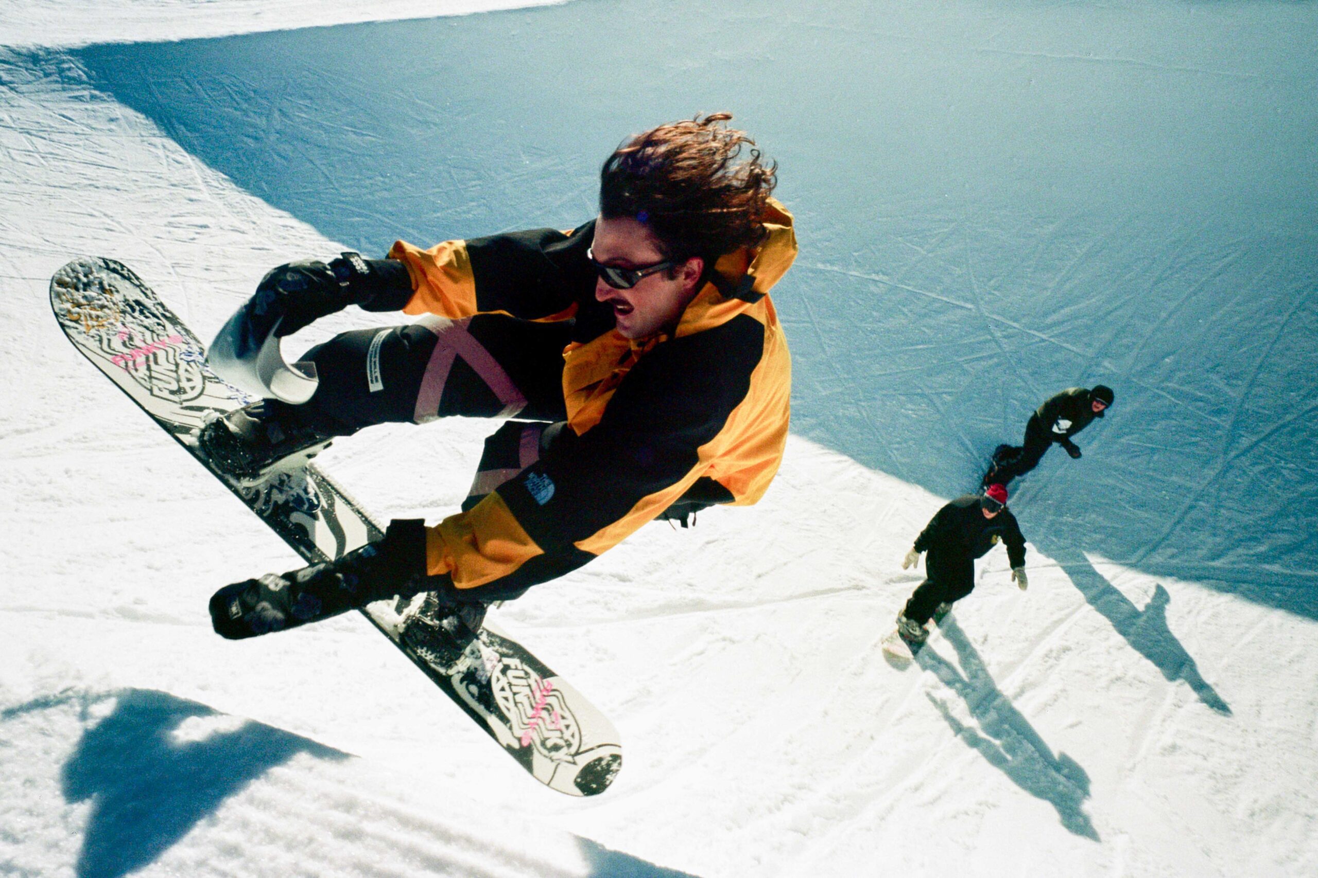 ADay Elio senza titolo 01212 copie 2 scaled - El Tony Crew Clash: A Unique Ski and Snowboard Video Battle
