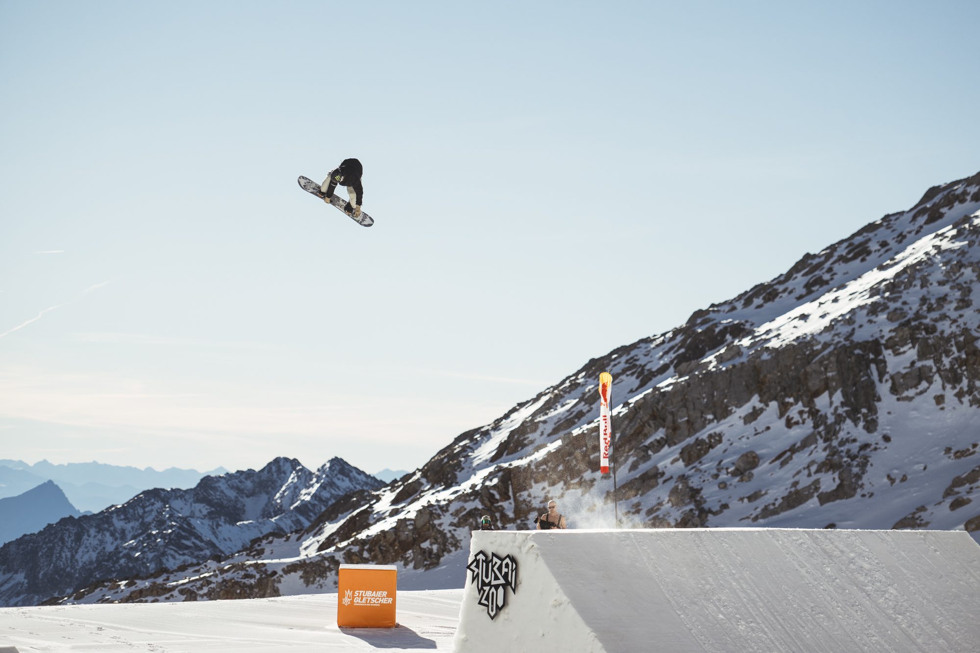 Stubai Prime Park Sessions: Getting Ready For The Olympic Season! 241116 SPPS24 @SYOVANVLIET 2594 MR NZL ZoiSadowskiSynnott - Stubai Prime Park Sessions: Getting Ready For The Olympic Season!