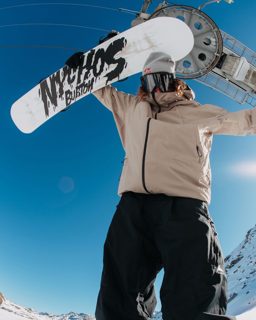 Kundalini Rising: Burton x Nychos x Blue Tomato C26 EU Nychos Social 4x5 02 819x1024 - Kundalini Rising: Burton x Nychos x Blue Tomato