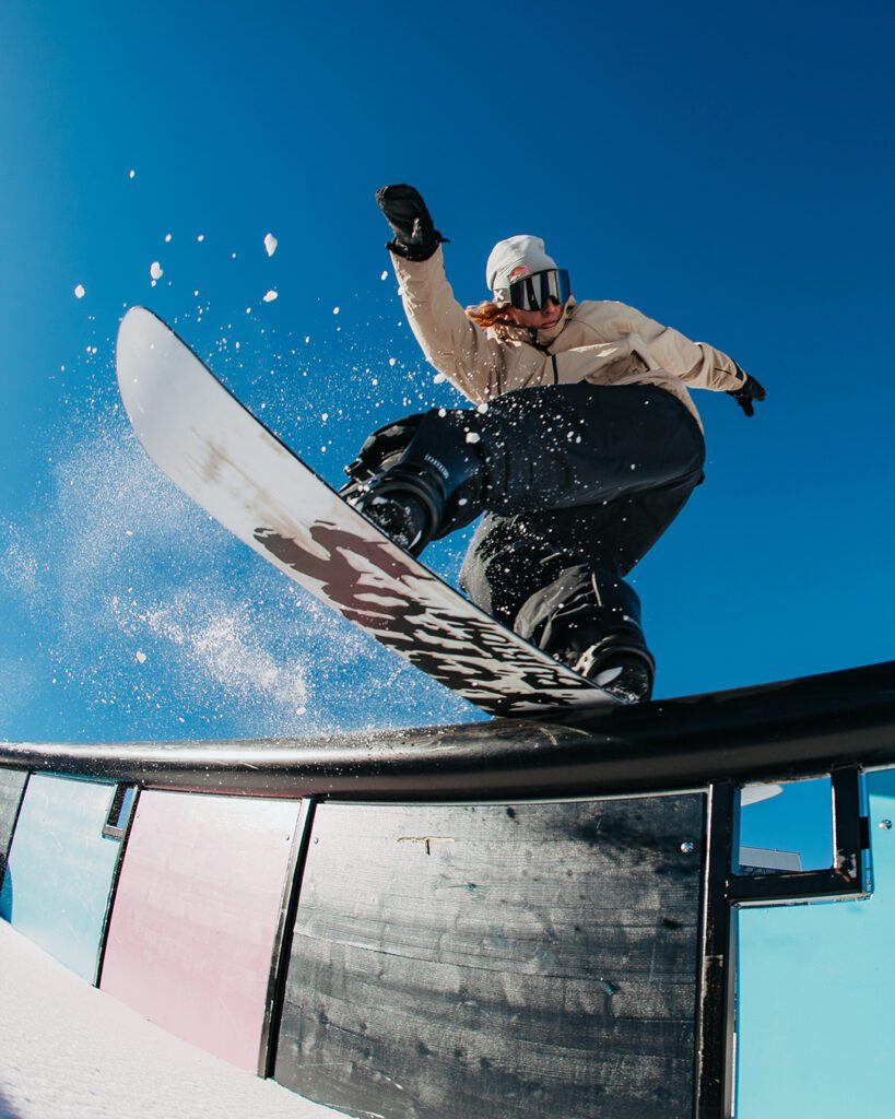 Kundalini Rising: Burton x Nychos x Blue Tomato C26 EU Nychos Social 4x5 04 819x1024 - Kundalini Rising: Burton x Nychos x Blue Tomato