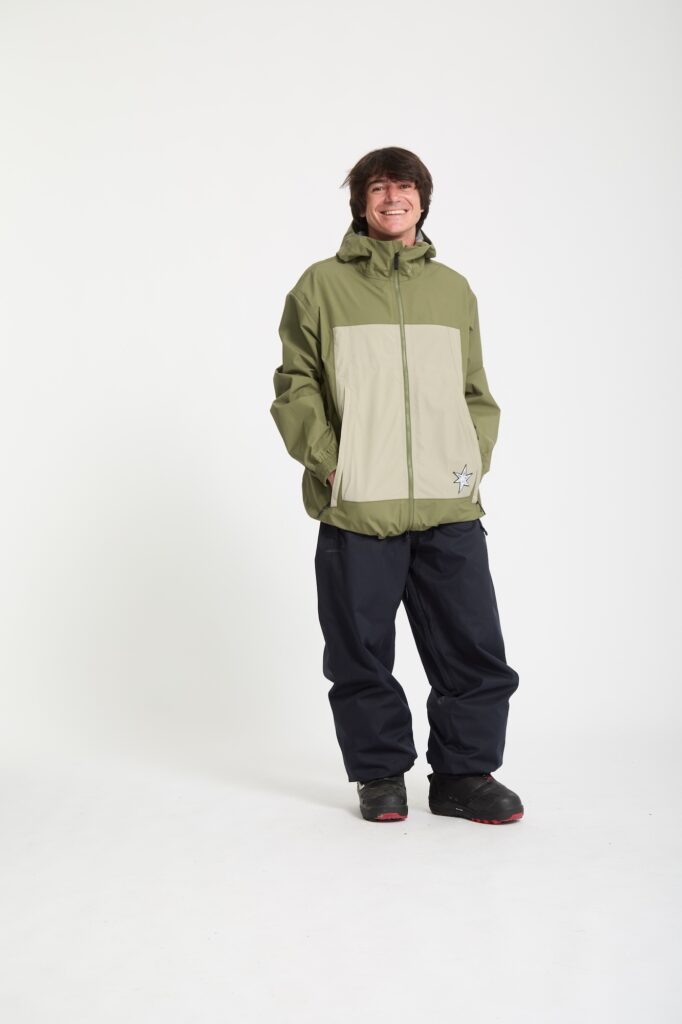 Volcom Snow X Arthur Longo G0652609 DKO SILH 2 682x1024 - Volcom Snow X Arthur Longo