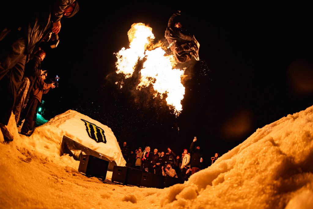 DIYX STRT JAM: Chaos, Pyro & Absolute Hammers Erupt in Krakow JN 251206 DIYX 5945 1024x683 - DIYX STRT JAM: Chaos, Pyro & Absolute Hammers Erupt in Krakow