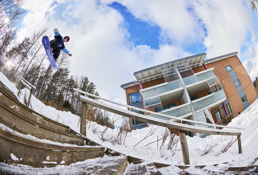 The Invisible Injury Henna Ikola halfcab 5050 Helsinki Finland photo KekeLeppala 6SBI2 web ready 1200px 72ppi 002 1024x697 - The Invisible Injury