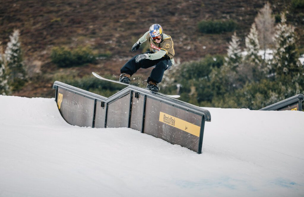 After the Games, the stage is set:Absolut Park Spring Battle & FIS Snowboard World Cup Flachau AP WorldCup2025 JakeCanter byRohrbacher 094 1024x664 - After the Games, the stage is set:Absolut Park Spring Battle & FIS Snowboard World Cup Flachau