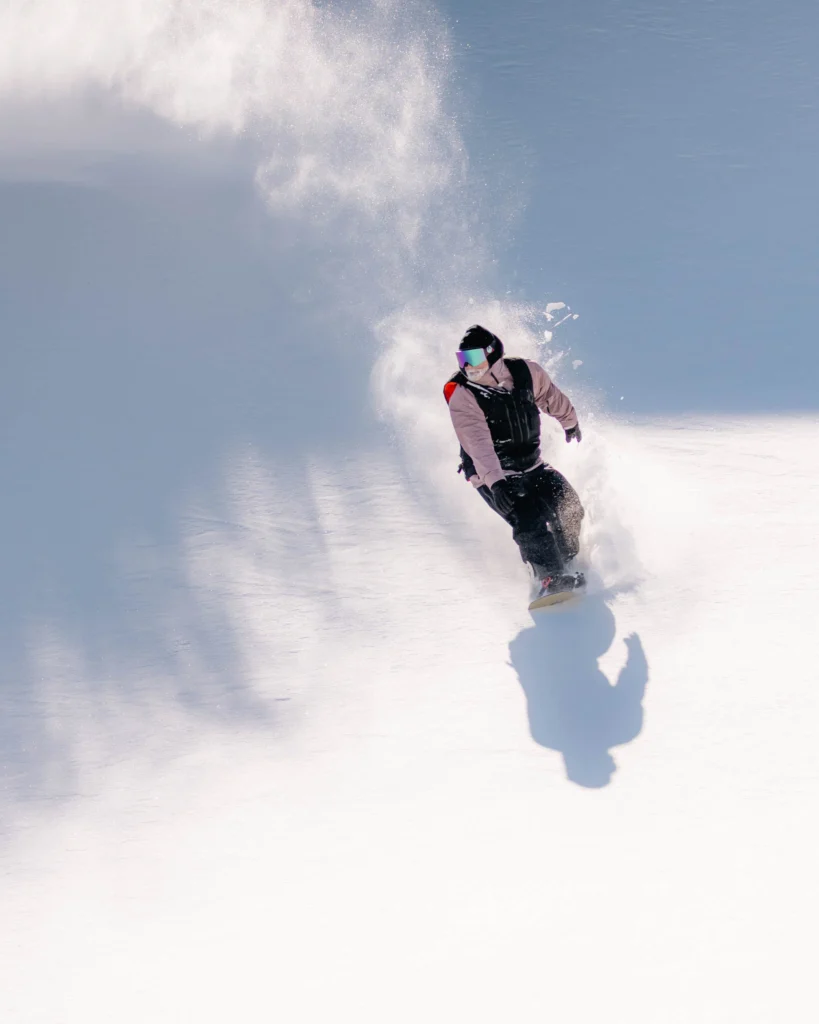 Volcom Snow - Bryan Iguchi Collection G0652600 MVE G1352601 BLK 106.jpg 819x1024 - Volcom Snow - Bryan Iguchi Collection