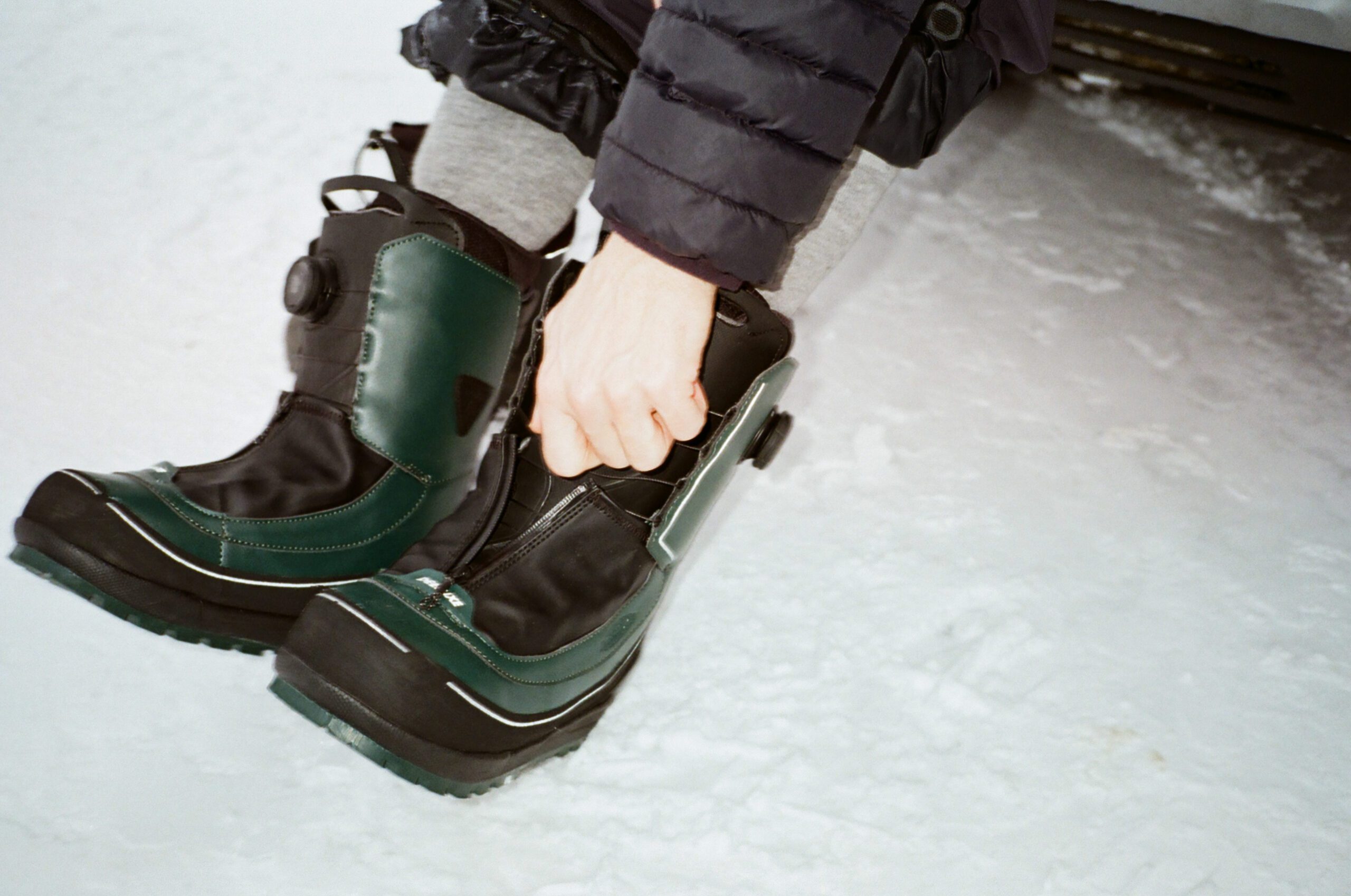 DEELUXE Introduces Ståle Sandbech’s First Signature Boot: The STALE PRO StaleSandbech Hokkaido Japan TsutomuNakata 2026 01500005 scaled - DEELUXE Introduces Ståle Sandbech’s First Signature Boot: The STALE PRO